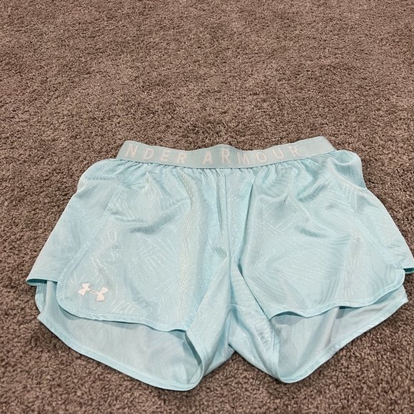 Under Armour Shorts - Picture 2 of 4